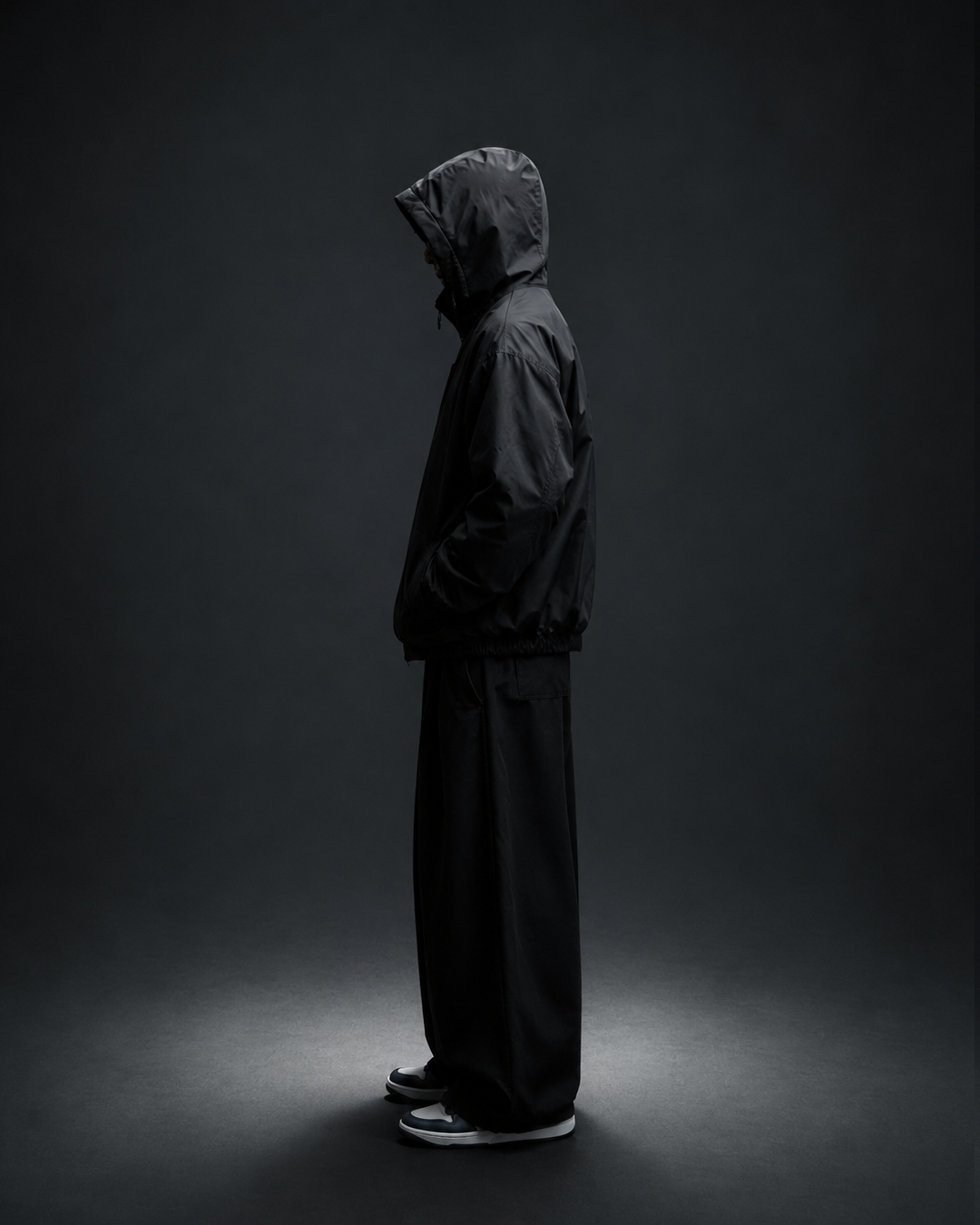Eclipse Windbreaker - Midnight Black